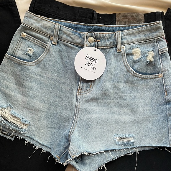 NWT Princess Polly Feel Like Summer Denim Shorts ✨🤍 - Picture 2 of 6